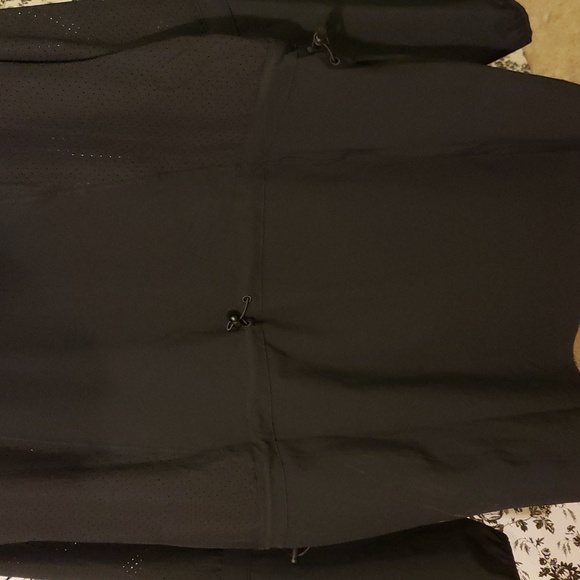 NWT Under Armour loose active wear jacket - Picture 4 of 4